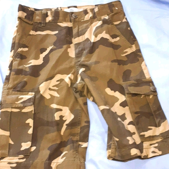 Boys Camo, Cargo Shorts - Picture 1 of 3